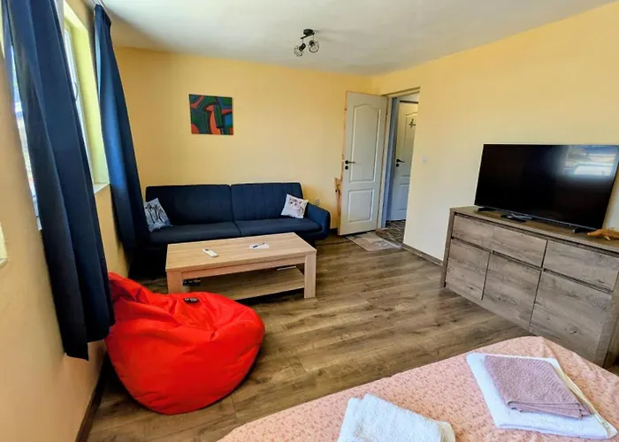 Ваканционна къща The Dolphin's House Варвара